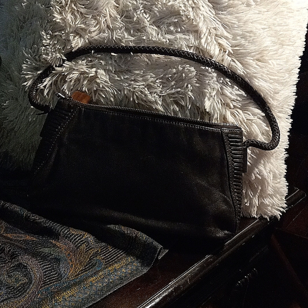 Vintage Via Spiga Italian Leather handbag.  Braided leather strap, great detail.